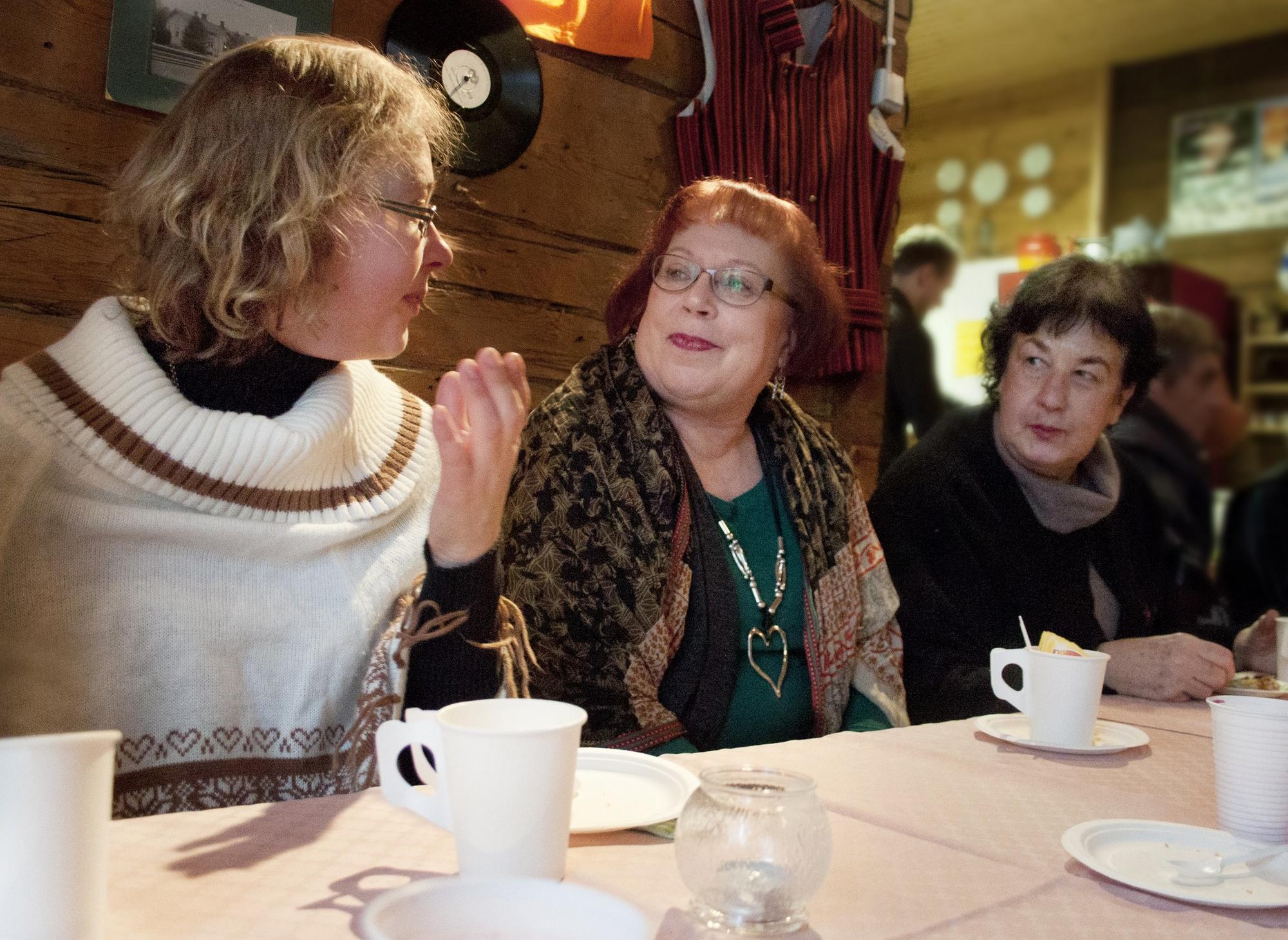 Ilmoita kahvihetkesi mukaan Suomen suurimpiin kakkukahveihin